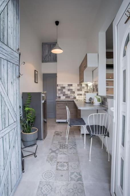 Cozy Studio With Air Condition Freshly Renovated Budapeste Exterior foto
