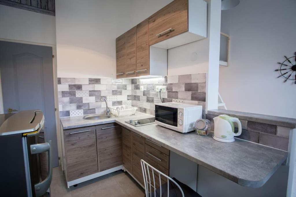 Cozy Studio With Air Condition Freshly Renovated Budapeste Exterior foto