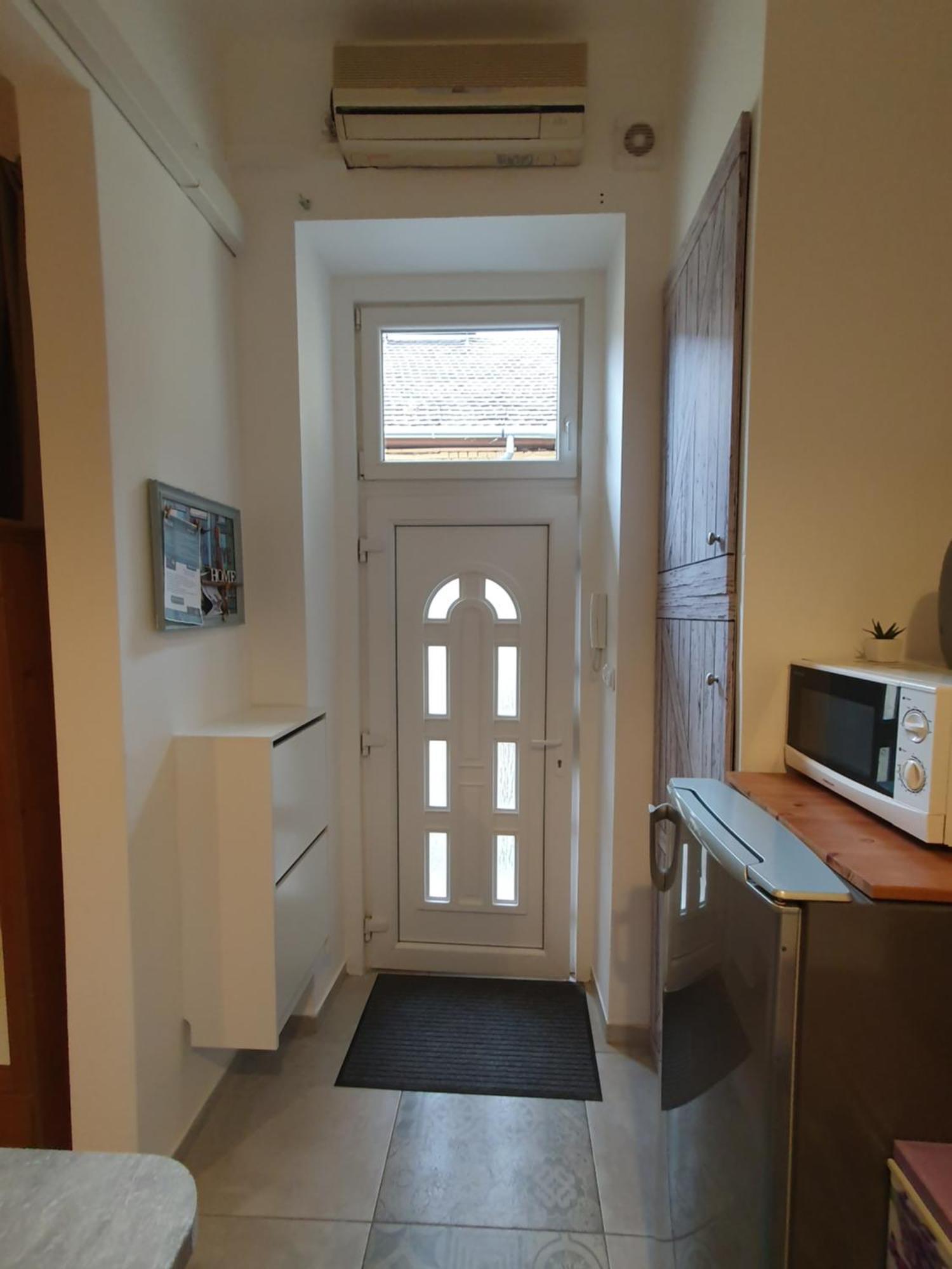 Cozy Studio With Air Condition Freshly Renovated Budapeste Exterior foto