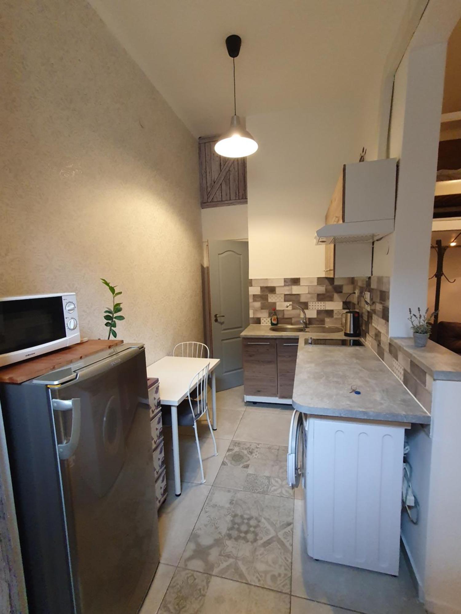Cozy Studio With Air Condition Freshly Renovated Budapeste Exterior foto